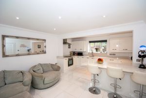 Lounge Kitchen- click for photo gallery